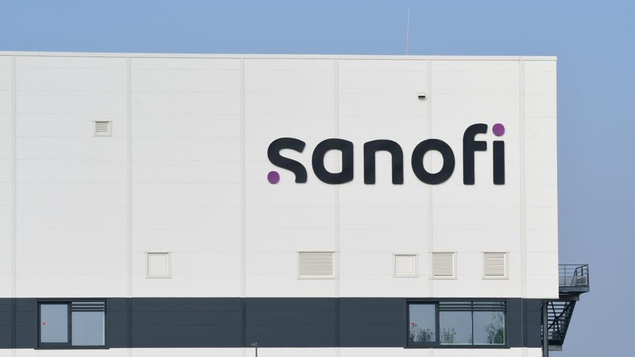 Sanofi's R&D chief Ashrafian to hit the exit as new CEO seeks to fix stuttering pipeline with Roche alum